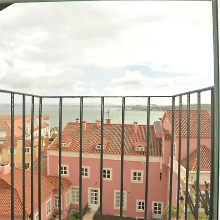 Santos - Upper Loft With River View Apartment