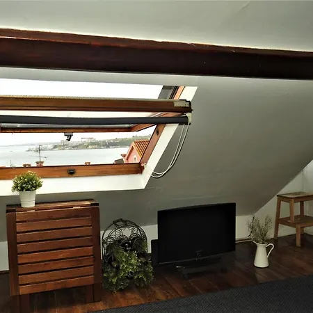 Apartment Santos - Upper Loft With River View