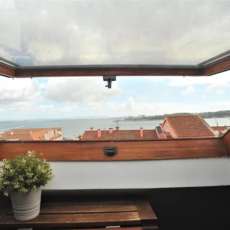 Santos - Upper Loft With River View Apartment *
